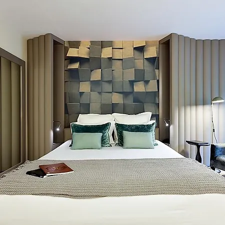 Otel Condes De