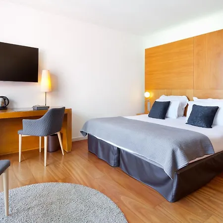 فندق Condes De 4*