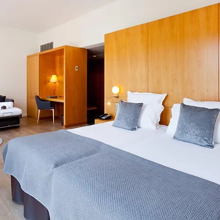 Condes De Ξενοδοχείο 4*
