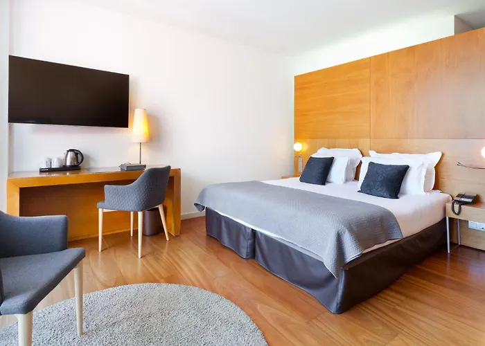Hotel Condes De 4*